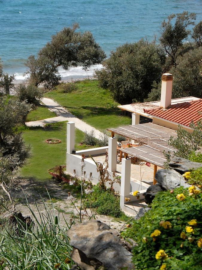 Melinda Holiday House Plomari Habitación foto